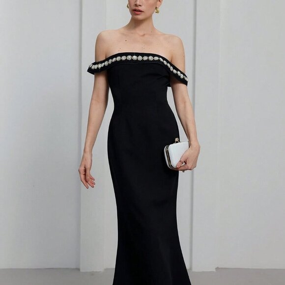 Black Elegant Women's High-End Long Dress With Beaded Off Shoulder - Picture 2 of 6